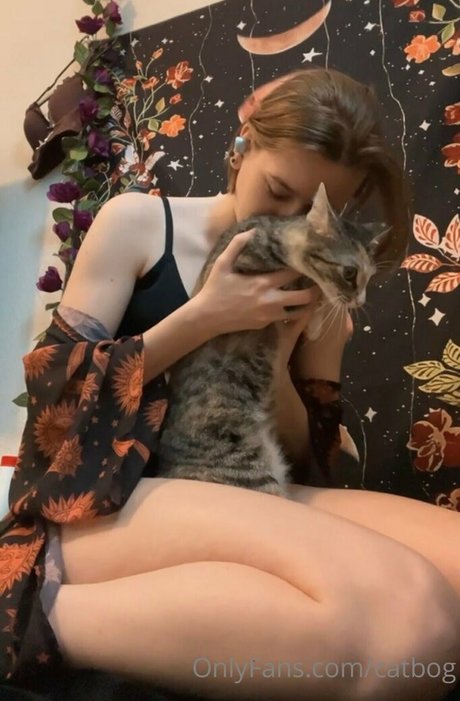 catbog ポルノスター 可愛い 写真