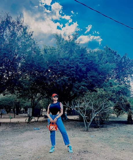 金髪クーガーオンリーファンズ 美しいポルノ 写真