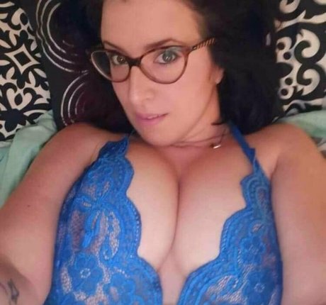 逆騎乗位 オンリーファンズ セクシーヌード 画像