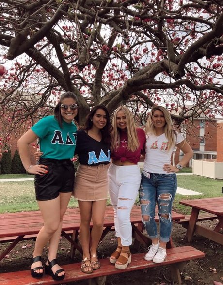 熟女フェラチオOnlyFans 美しいポルノ 画像