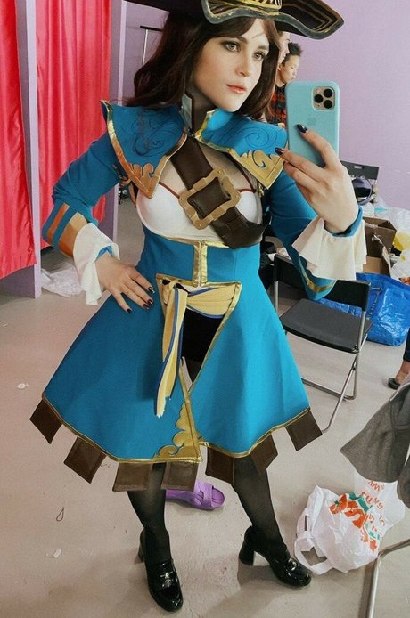 厚い黒檀オンリーファンズ アート裸 画像