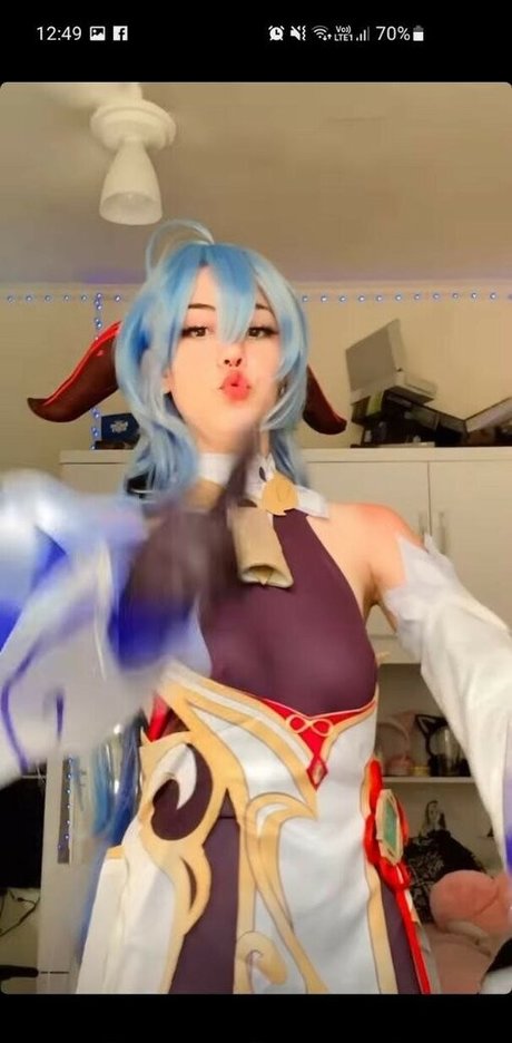 フィットネスインフルエンサーオンリーファンズ ヌード 画像