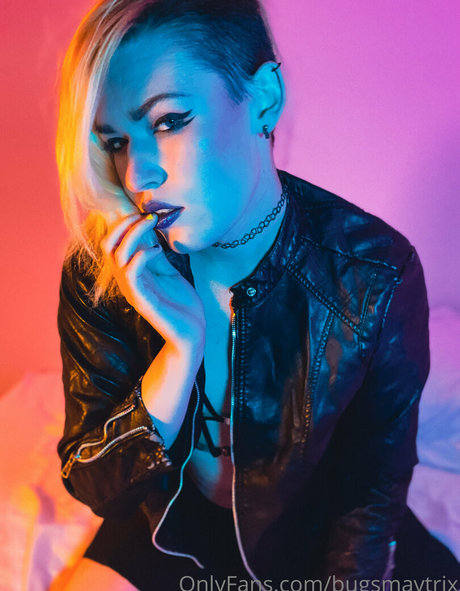 BBW TS オンリーファンズ アートポルノ ギャラリー