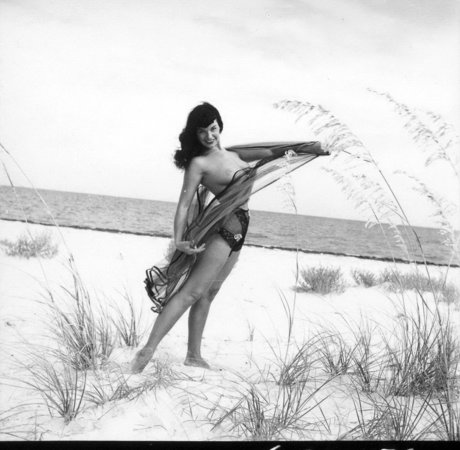 成熟した黒人女性オンリーファンズ セクシーヌード 画像