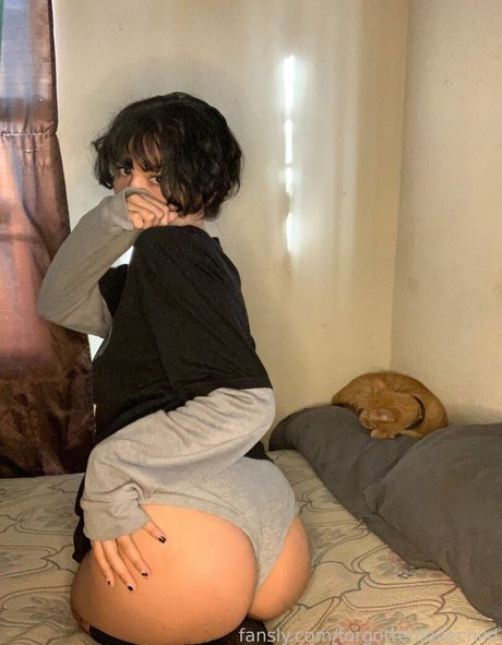 Forgottenlovechild アダルト女優 写真