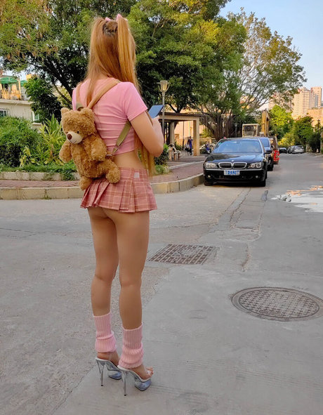 巨乳で曲線美のOnlyFans パーフェクト 画像