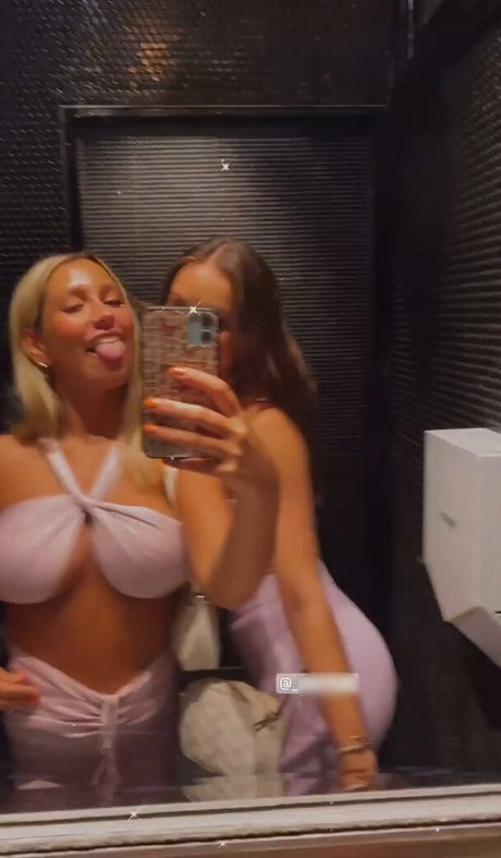 Ariel D アダルトスター 写真