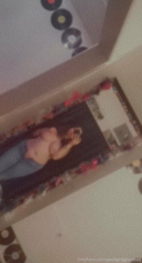 黒檀の猫オンリーファンズ エロ 写真