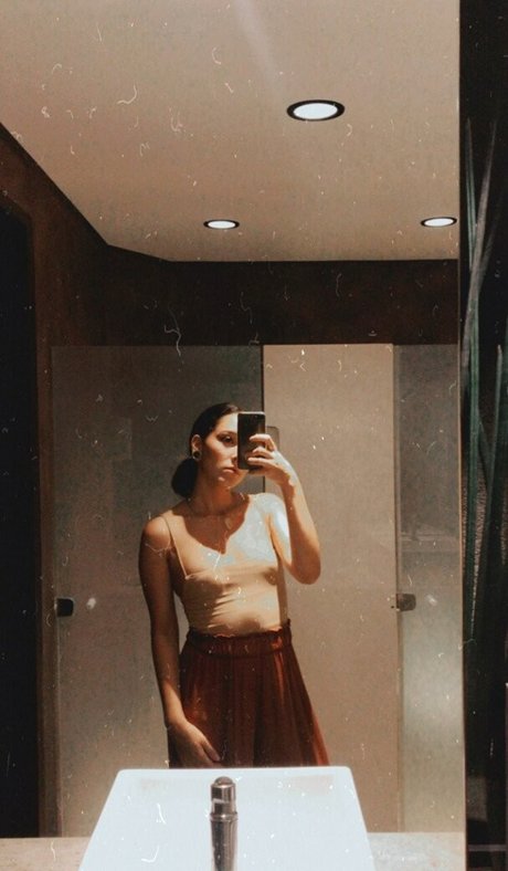 Balegat エロティックなスター ギャラリー