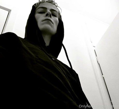 elvirafriis 独占ポルノスター 写真