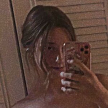 Docile Moth スターセックス 写真