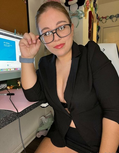 assbabe2020 ヌードモデル 写真