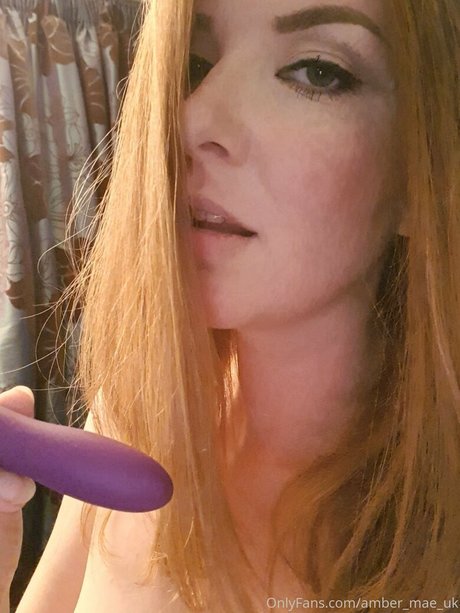 小さなオンリーファンズ ホットヌード 写真