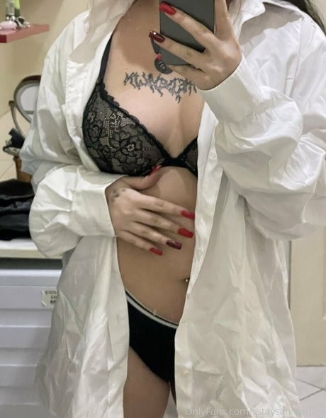 金髪の妊娠中のOnlyFans セックス 写真