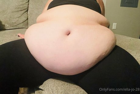 ella jo 28 ヌードのポルノスター 画像