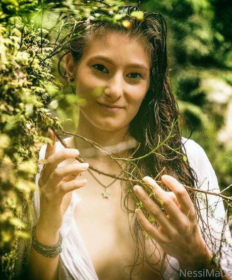 nessimaus セクシーモデル ギャラリー