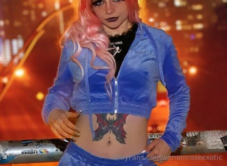 venomroseexotic ポルノスター 高品質 ギャラリー