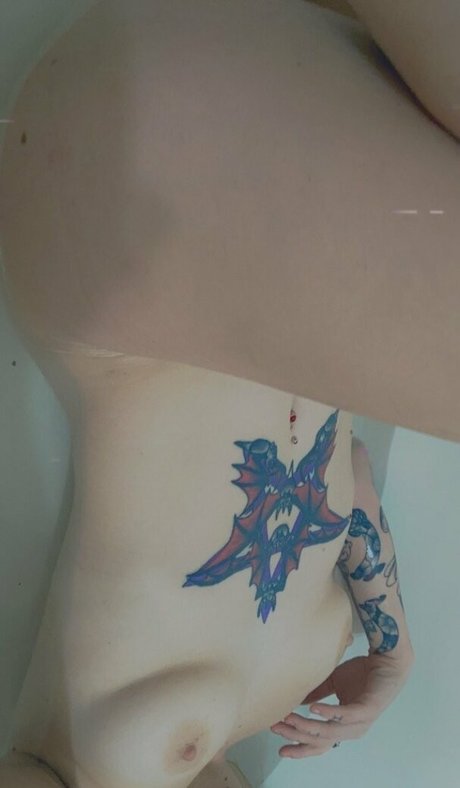 ぽっちゃり黒人OnlyFans ホット 写真