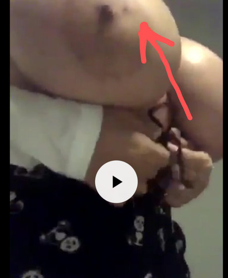 曲線美の女の子オンリーファンズ 無料セクシー 写真