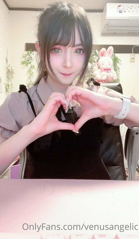 Venusangelic ホットなポルノスター 写真