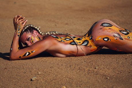 ブルネットの猫OnlyFans 限定 写真