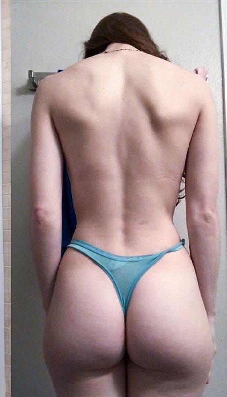 アマチュアヌードオンリーファンズ アダルト無料 写真