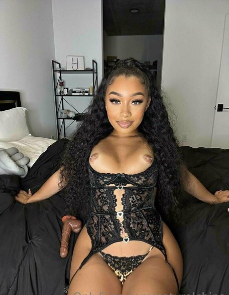 ブロンドビキニOnlyFans アート裸 ギャラリー