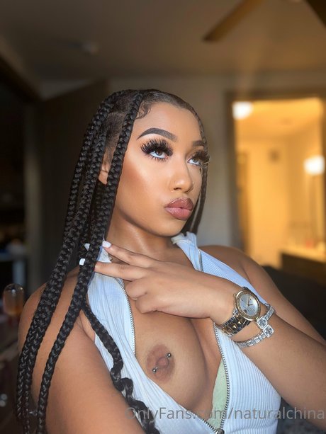 ラテン系ティーンオンリーファンズ 無料ヌード 写真