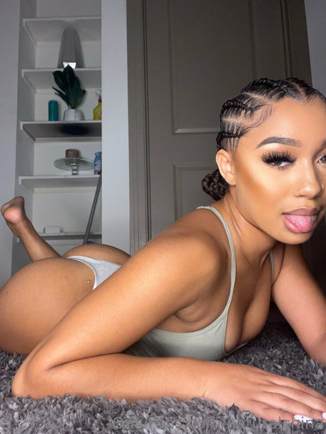 ティーントランスオンリーファン ヌード ギャラリー