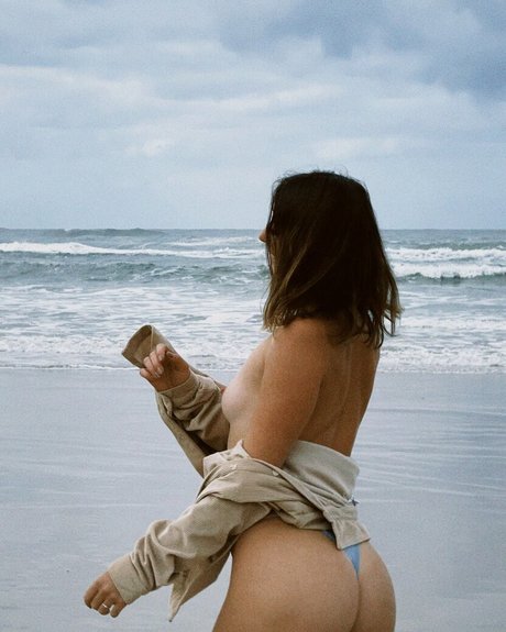 Seashark エロティックモデル 写真