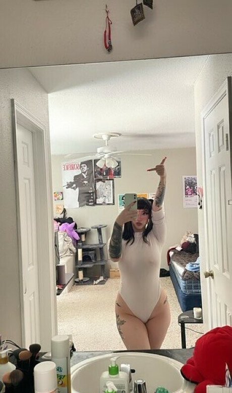 Krissyscx ポルノスター 高品質 画像