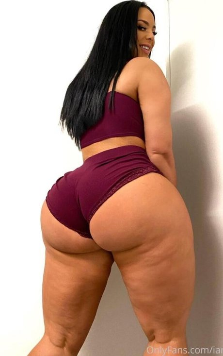 ママの足OnlyFans 無料 画像