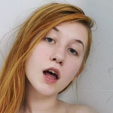 マイクロTバックOnlyFans 無料アダルト 画像