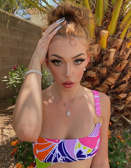 Lacey Laid ポルノモデル アーカイブ