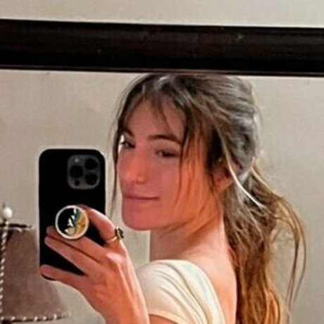 Sagey fit アート女優 写真