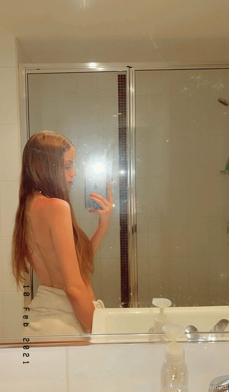 Onlyfanswmadi 美しいモデル 画像