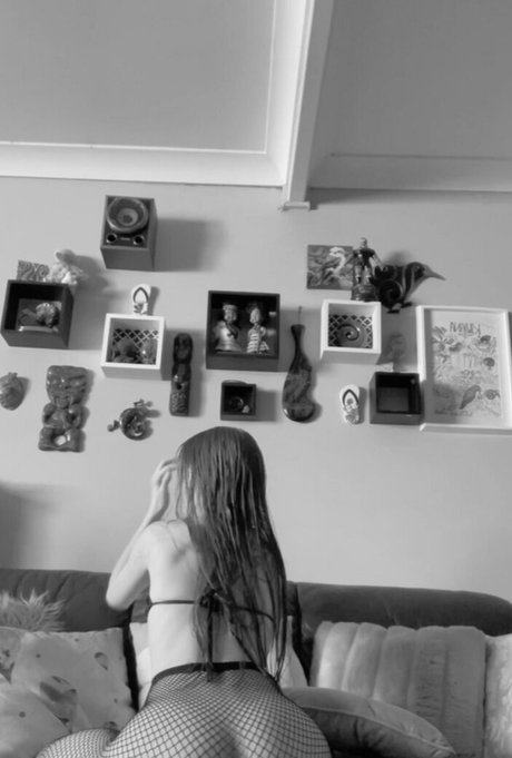 Onlyfanswmadi トップポルノスター 画像