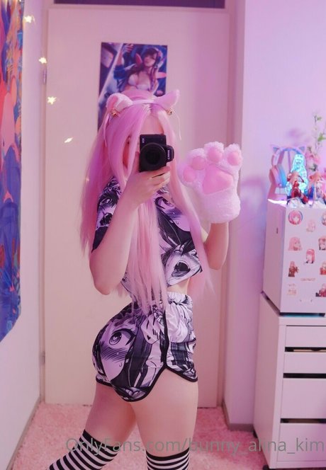 Alina Kim xxxモデル 写真