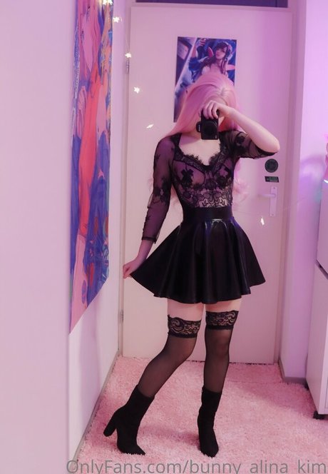 Alina Kim 完璧なスター ギャラリー