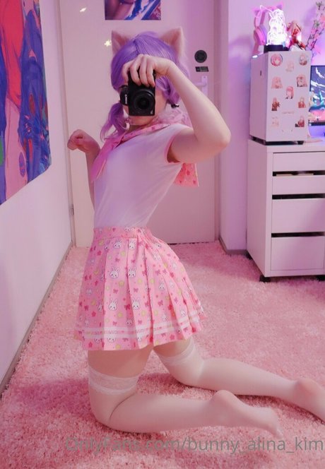 Alina Kim ポルノスター ヌード 写真