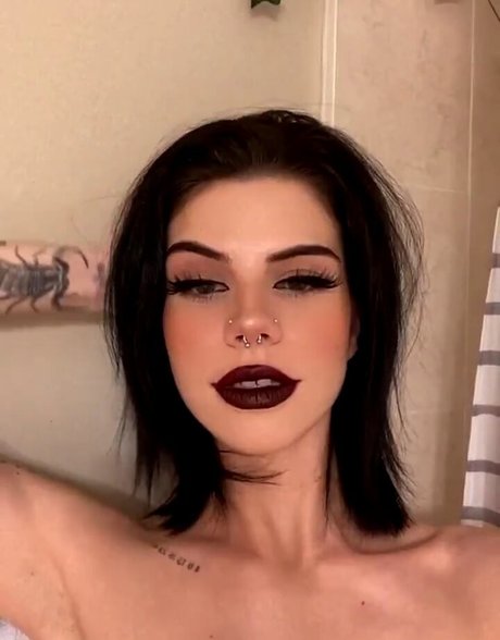 ellathrasher 独占女優 画像