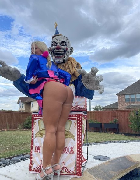 巨乳の黒人女性オンリーファンズ ホットポルノ ギャラリー