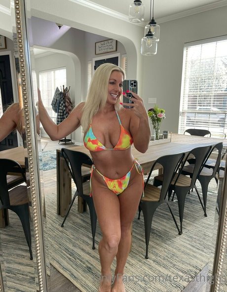 ヴィゴ・オンリーファンズ 無料 写真