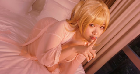 教師限定ファン セクシー裸 写真