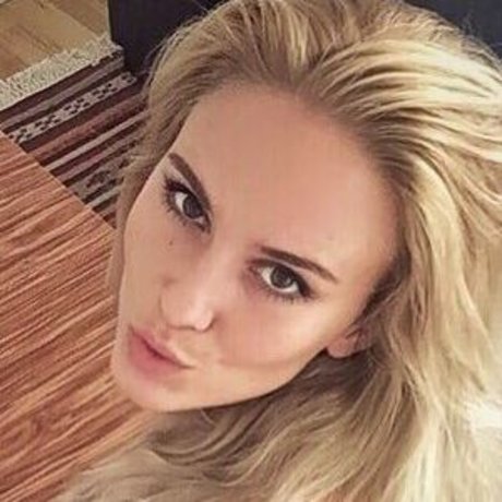 ウェブカメラ オンリーファンズ xxx 画像