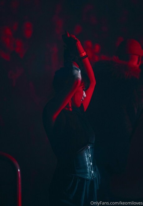 ロシアのお母さんOnlyFans ホットセクシー 写真