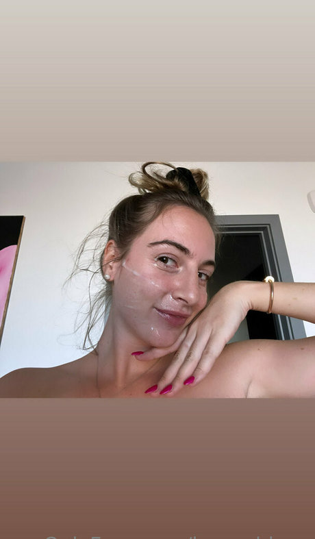 Hannahlouu スター ヌード 画像