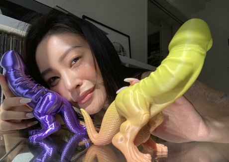 BBWシーメールオンリーファンズ セクシーヌード ギャラリー