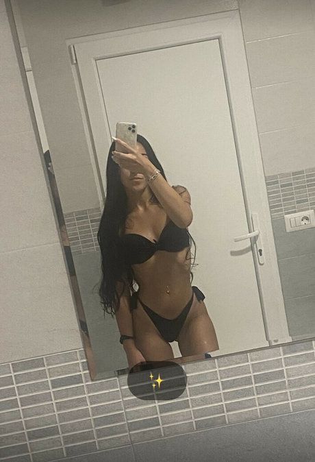 Madalina Mates セックス女優 写真