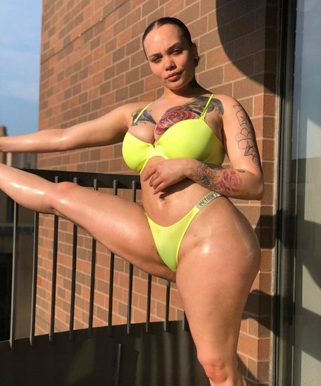 小柄な痴女OnlyFans 無料 写真